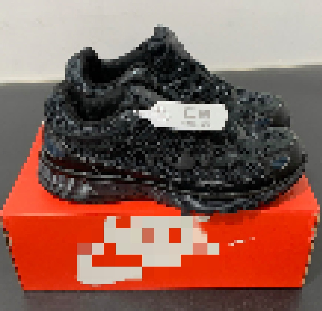 P6 Trainer Triple Black